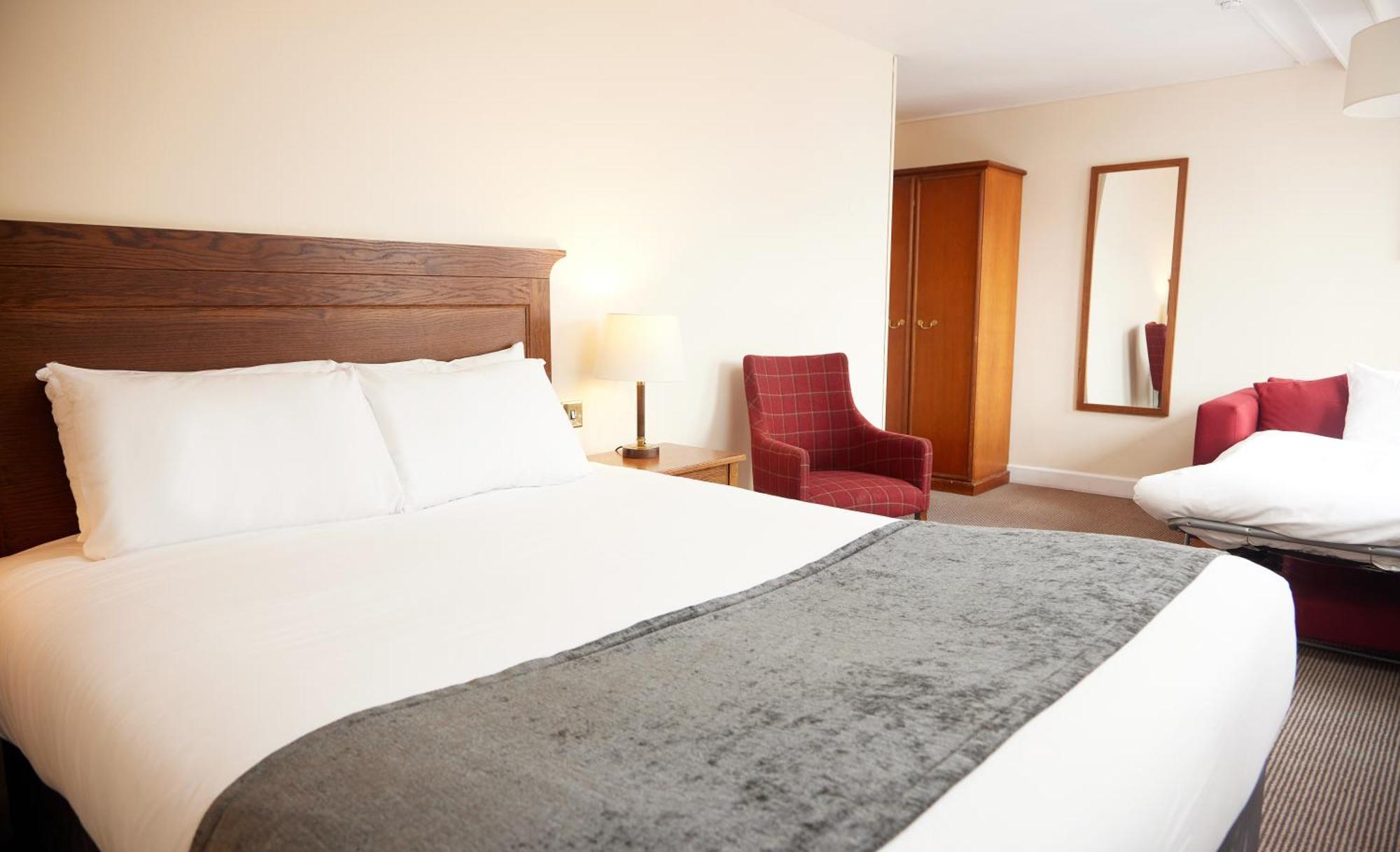 White Hart Hotel By Greene King Inns เบรนทรี ภายนอก รูปภาพ